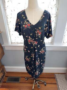 Pact Women's Floral V-Neck Organic Cotton Knee Length Dress Size M